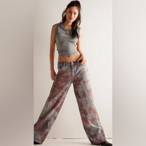 Free People Aurora Mid-Rise Straight Leg Jeans Size 31 NWT